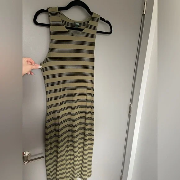 Wild Fable Stretchy Striped Midi Dress - Picture 3 of 9